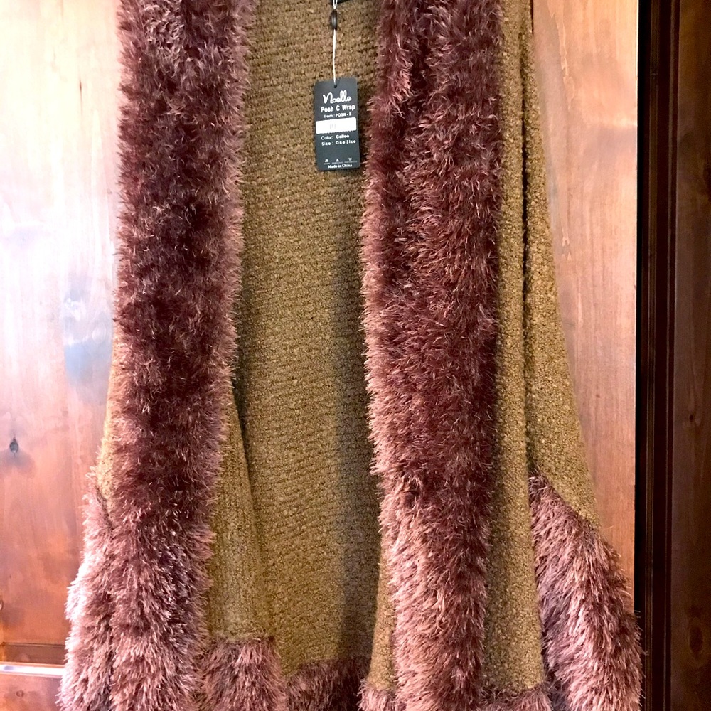 Fur/ knitted Wrap.